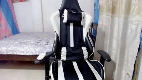 Bergon77 online show from February 2025 07:09:01 PM