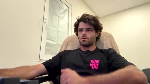 Berltex online show from October 2025 02:45:02 AM