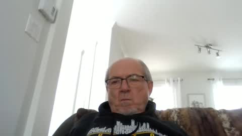 bernard1102 online show from March 2025 03:41:01 PM