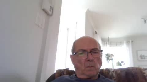 bernard1102 online show from November 2025 04:20:01 PM