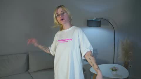 berneicemcqueeney online show from December 2025 10:57:02 AM