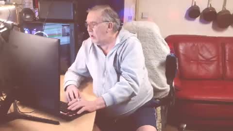 Snapshot of best127 chatting on March 2025 09:00:02 PM jean online show from March 2025 09:00:02 PM