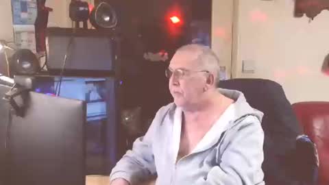 Snapshot of best127 chatting on March 2025 12:11:01 AM jean online show from March 2025 12:11:01 AM