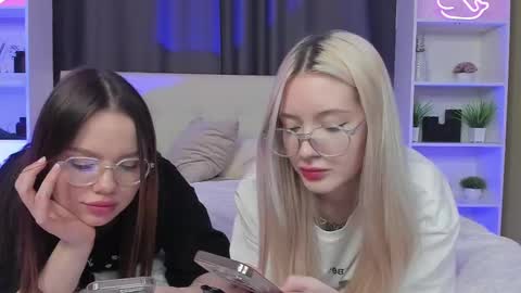 Danny and Kira online show from February 2025 05:46:02 PM