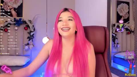 Snapshot of bestfamily chatting on December 2024 03:07:02 AM Marilee online show from December 2024 03:07:02 AM