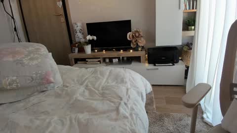 Snapshot of bestgirl_ofthe_neighborhood chatting on March 2025 11:58:02 AM Vicky online show from March 2025 11:58:02 AM