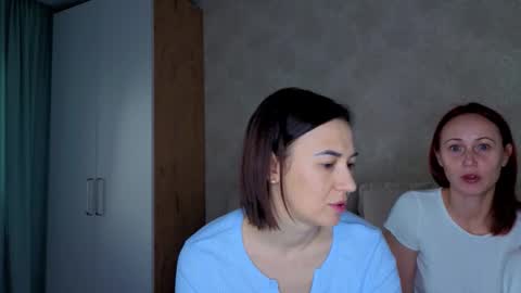 Hellen and Natali online show from December 2025 03:00:02 AM