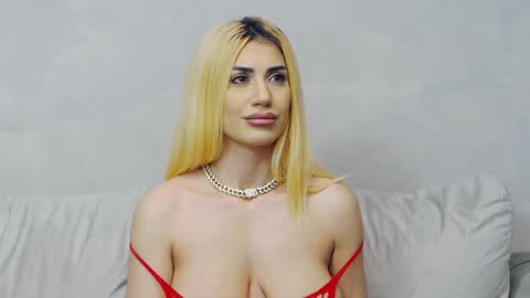 bethierusse online show from January 2025 02:12:02 AM