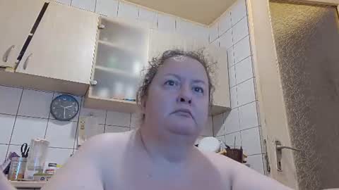 Snapshot of bethnorth chatting on July 2026 11:28:01 PM bethnorth online show from July 2026 11:28:01 PM