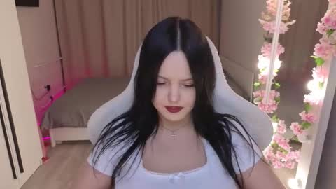 Betty online show from November 2025 02:05:01 PM