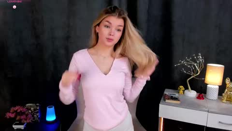 Maddie online show from March 2025 04:11:01 PM