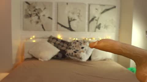 Snapshot of bettyrouse chatting on February 2025 12:49:01 AM Betty online show from February 2025 12:49:01 AM