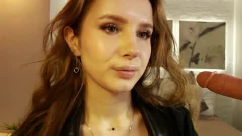 Snapshot of bettyrouse chatting on March 2025 08:52:02 PM Betty online show from March 2025 08:52:02 PM