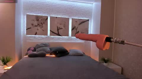 Snapshot of bettyrouse chatting on October 2025 08:27:02 PM Betty online show from October 2025 08:27:02 PM