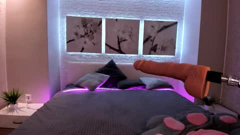 Snapshot of bettyrouse chatting on October 2025 08:53:02 PM Betty online show from October 2025 08:53:02 PM