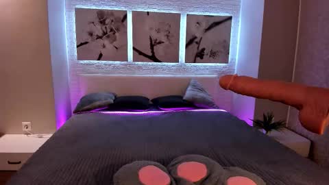 Snapshot of bettyrouse chatting on October 2025 08:42:01 PM Betty online show from October 2025 08:42:01 PM