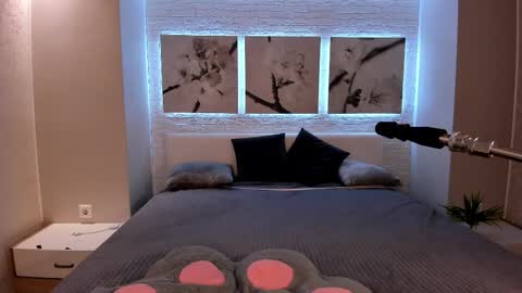 Snapshot of bettyrouse chatting on October 2025 08:31:02 PM Betty online show from October 2025 08:31:02 PM