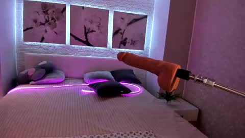 Snapshot of bettyrouse chatting on October 2025 08:15:02 PM Betty online show from October 2025 08:15:02 PM