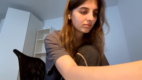 Lina online show from June 2026 05:48:01 PM