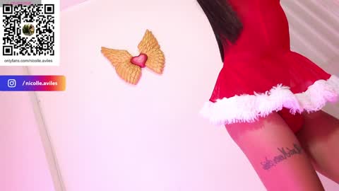 Snapshot of beuty_goddes777 chatting on December 2024 03:51:01 AM Nicolle Aviles online show from December 2024 03:51:01 AM