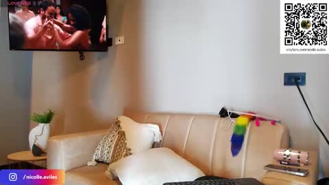 Snapshot of beuty_goddes777 chatting on November 2025 03:08:02 AM Nicolle Aviles online show from November 2025 03:08:02 AM