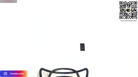 Snapshot of beuty_goddes777 chatting on November 2025 05:06:02 AM Nicolle Aviles online show from November 2025 05:06:02 AM