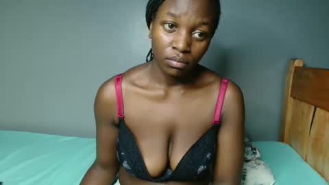 Snapshot of beverly_bay chatting on May 2026 02:30:02 AM beverly online show from May 2026 02:30:02 AM