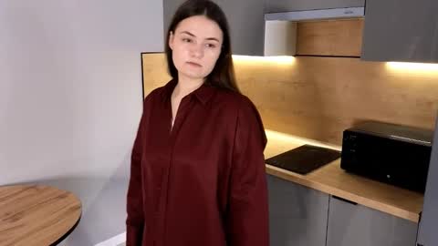 Alissa online show from November 2025 06:06:02 AM