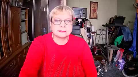 Snapshot of beverlyqcynia chatting on November 2025 11:10:01 AM BeverlyQCynia online show from November 2025 11:10:01 AM