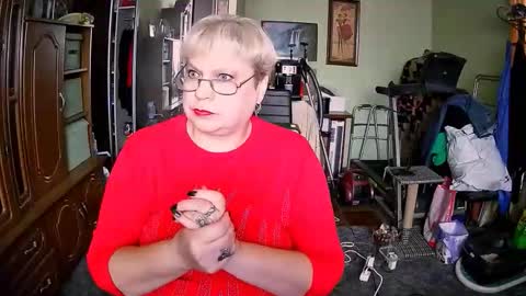 Snapshot of beverlyqcynia chatting on November 2025 12:03:01 PM BeverlyQCynia online show from November 2025 12:03:01 PM