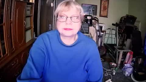 Snapshot of beverlyqcynia chatting on November 2025 01:43:01 PM BeverlyQCynia online show from November 2025 01:43:01 PM