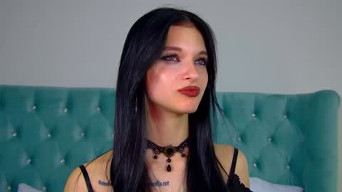 Beverly online show from February 2025 05:10:02 AM