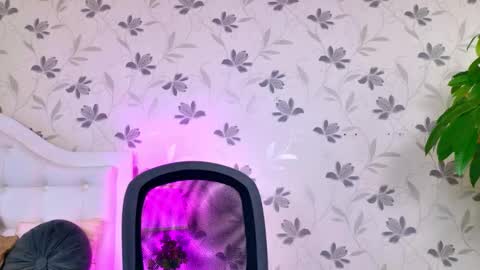 Eva online show from September 2025 07:19:01 AM