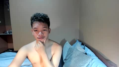 Snapshot of bexyourxman chatting on May 2026 02:08:02 AM Adrian online show from May 2026 02:08:02 AM