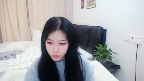 bhwuyulian online show from May 2026 06:10:02 AM