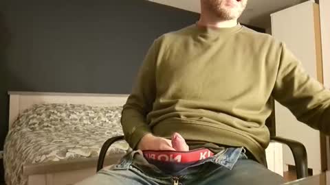 My name is David and if you like public exhibitions you wont be disappointed with me LoL - My favorite vibes is 44  online show from January 2025 07:46:01 PM