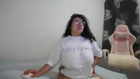 Bianca Tuesday to Sunday from 2am to 6am UTC-5 online show from October 2025 09:20:01 AM