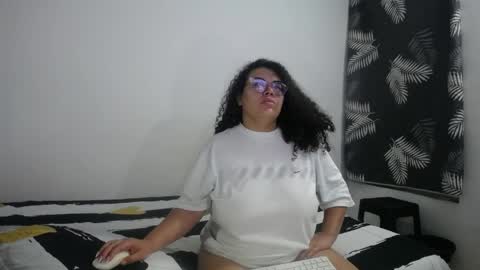 Bianca Tuesday to Sunday from 2am to 6am UTC-5 online show from April 2026 09:29:01 AM