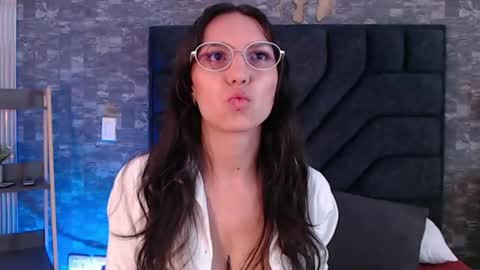 Bianca online show from June 2026 01:11:01 PM