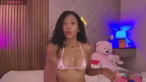 biancaa__18 online show from July 2026 07:18:02 PM