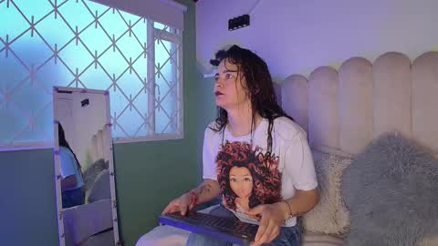 Snapshot of biancaluxx1 chatting on February 2026 11:33:01 AM Bianca online show from February 2026 11:33:01 AM