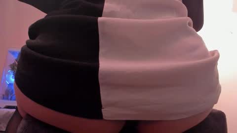 Snapshot of biancamirage1 chatting on February 2026 02:17:02 PM Bianca Mirage online show from February 2026 02:17:02 PM