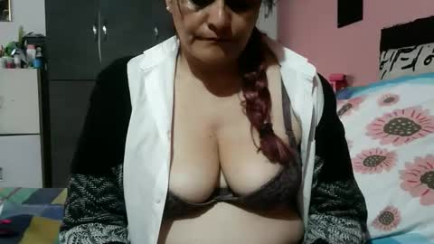 Snapshot of biancasteel chatting on February 2026 08:37:02 PM biancasteel online show from February 2026 08:37:02 PM