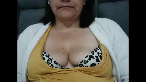 Snapshot of biancasteel chatting on February 2026 12:45:02 PM biancasteel online show from February 2026 12:45:02 PM