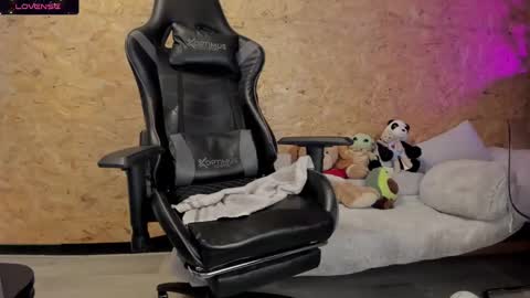 Snapshot of biancastrongg chatting on February 2025 09:15:01 AM Biancastrong.. IGThebiancastrong online show from February 2025 09:15:01 AM