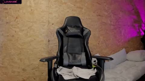 Snapshot of biancastrongg chatting on February 2025 08:22:02 AM Biancastrong.. IGThebiancastrong online show from February 2025 08:22:02 AM