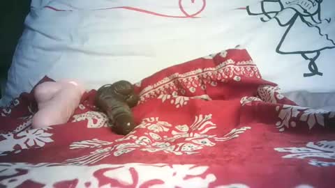 pretty online show from March 2025 08:05:01 AM