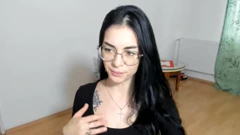 innasugarwild online show from January 2025 06:31:02 AM