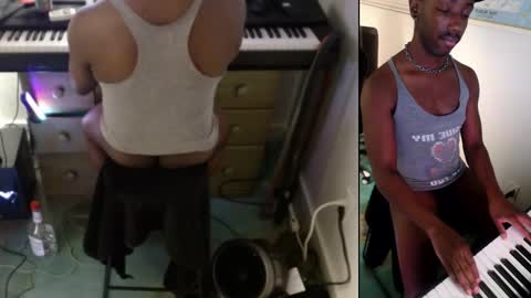 BicepsandFrot online show from February 2025 10:58:02 AM