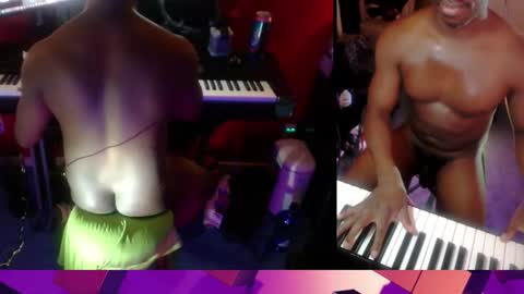 BicepsandFrot online show from February 2026 03:12:02 AM